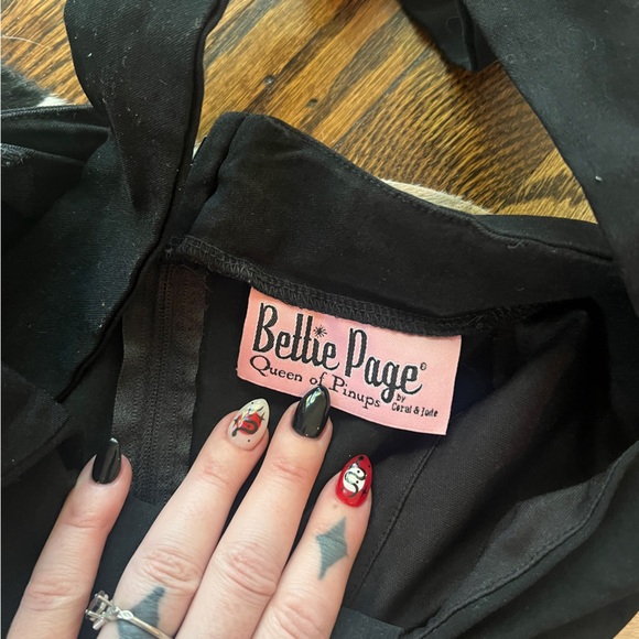 Betty Paige Black Halter Romper with Pockets - Picture 4 of 7